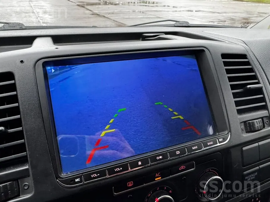 Volkswagen T5 2012 photo 3