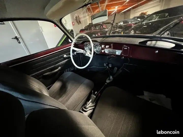 Volkswagen Karmann Ghia 1965 photo 3