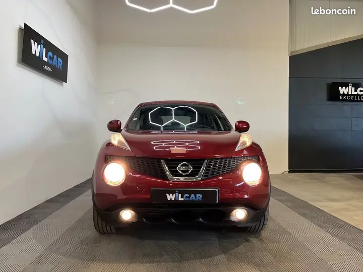 Nissan Juke 2011 photo 2