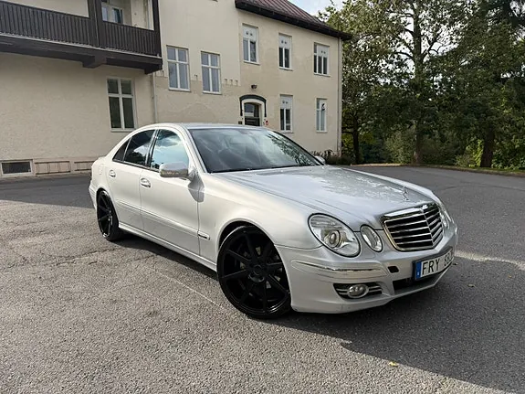Mercedes-Benz E220 2007 photo 4