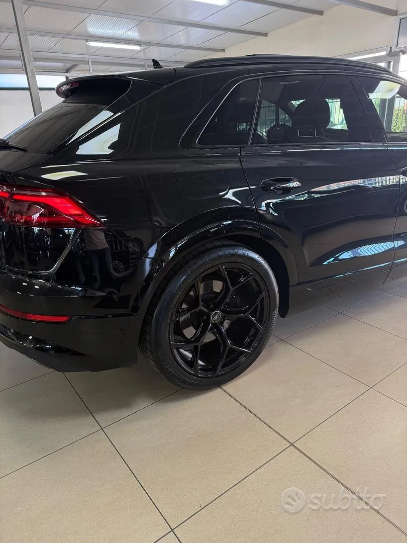 Audi Q8 2025 photo 4