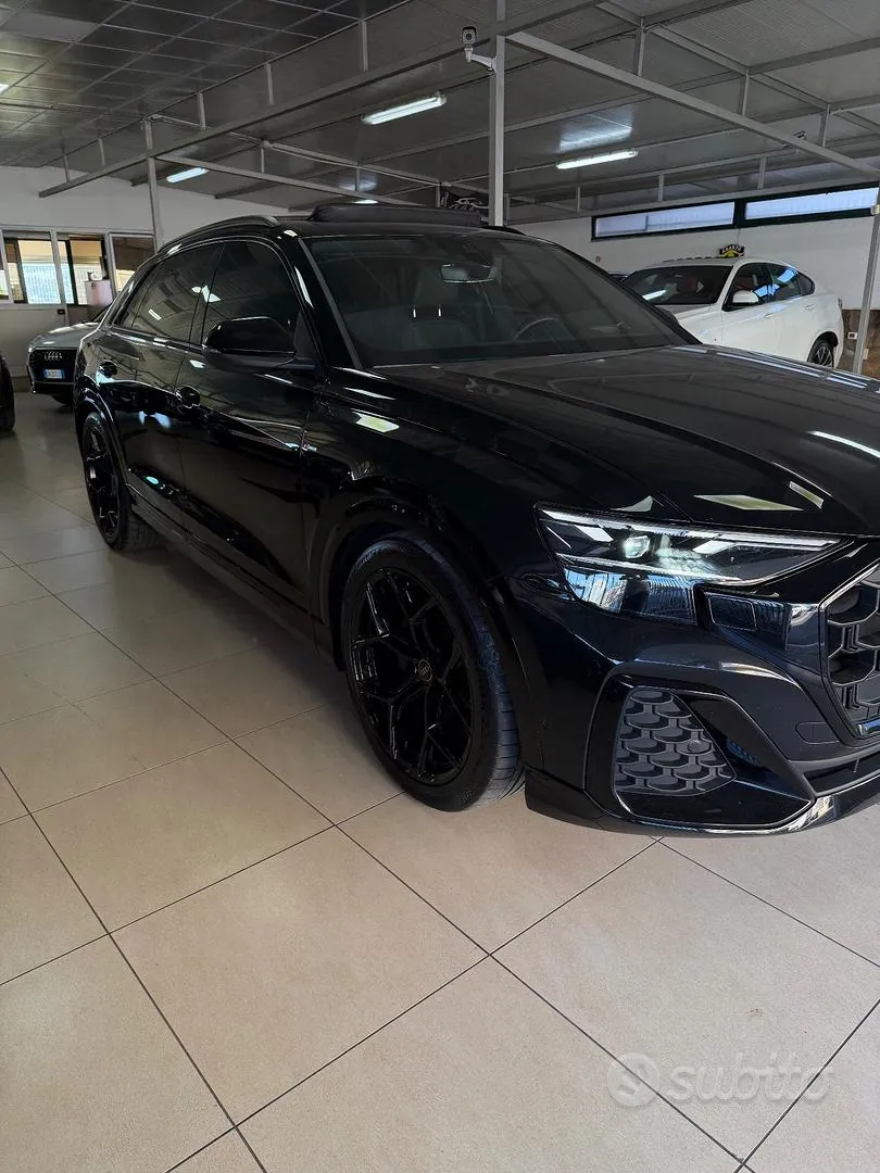 Audi Q8 2025 photo 2