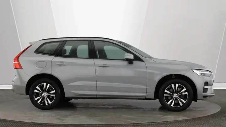 Volvo Xc60 2023 photo 2