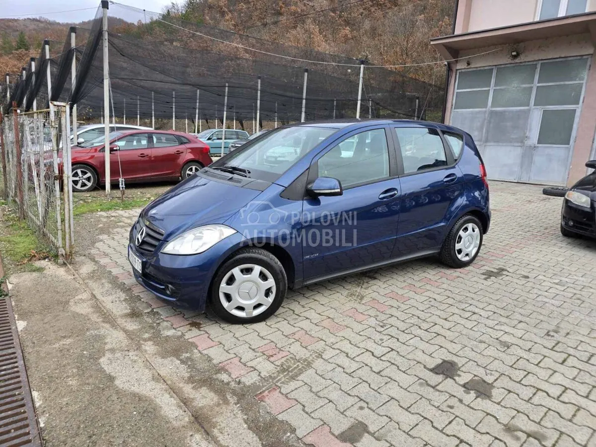 Mercedes-Benz A 180
