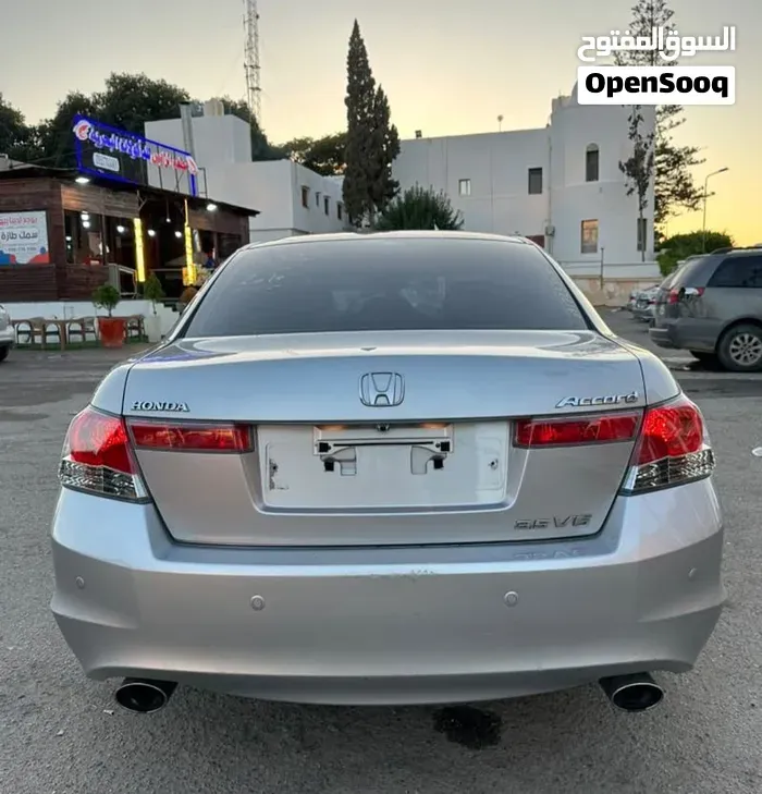 Honda Accord 2010 photo 2