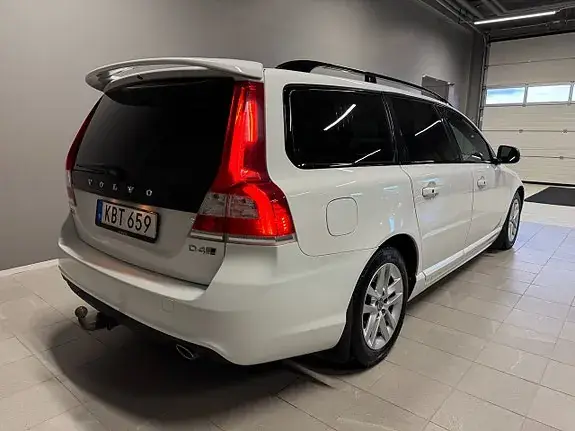 Volvo V70 2016 photo 3
