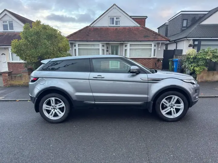 Land Rover Range Rover Evoque 2012 photo 5