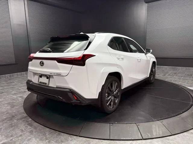 Lexus Ux 2025 photo 3