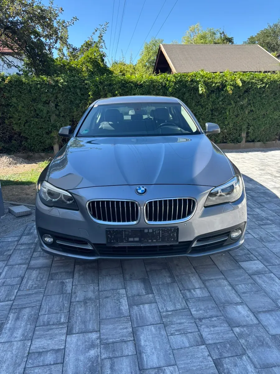 BMW 5 Series 2015 photo 2