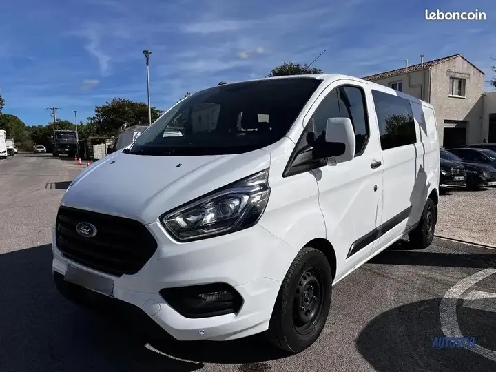 Ford Tourneo Custom 2022 photo 2