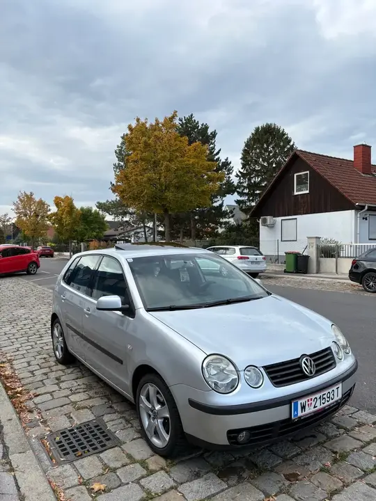 Volkswagen Polo 2002 photo 2