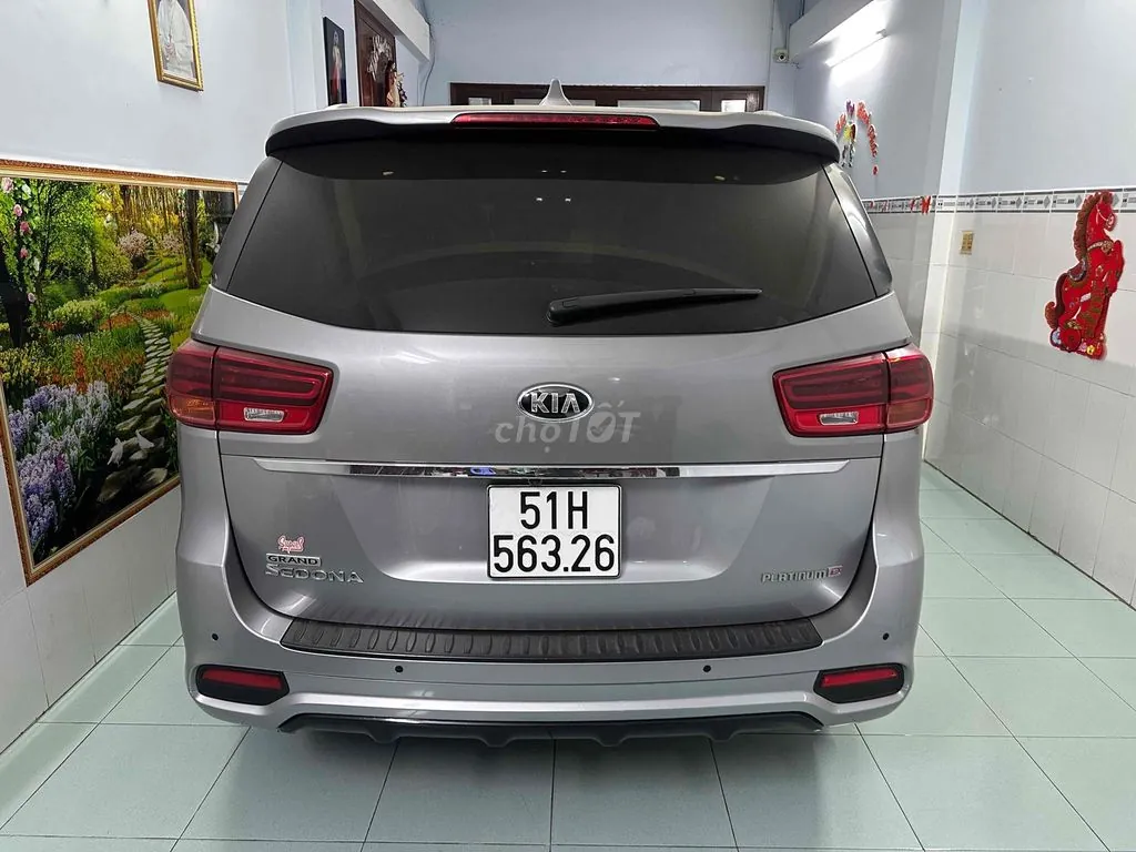 Kia Sedona 2019 photo 2