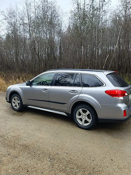 Subaru Outback 2010 photo 3