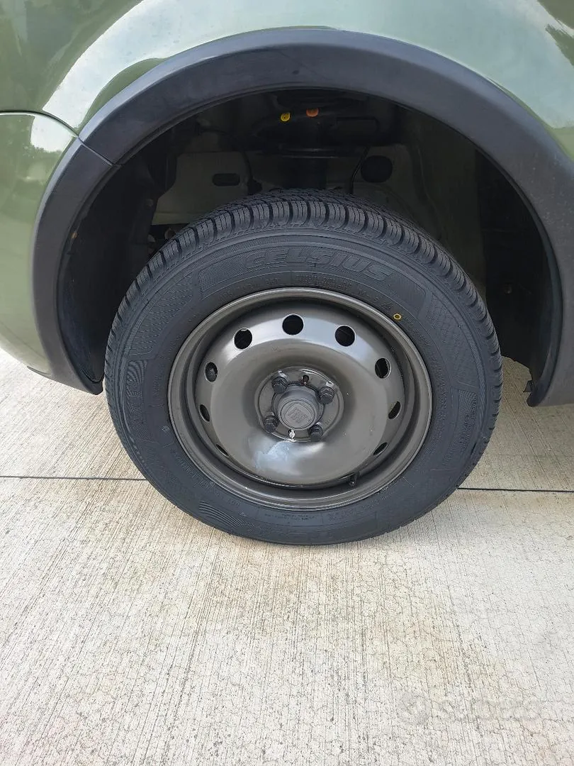 Fiat Panda 2010 photo 4