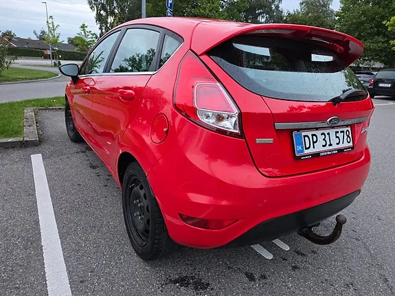 Ford Fiesta 2014 photo 5
