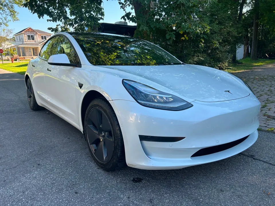 Tesla Model 3 2021 photo 3