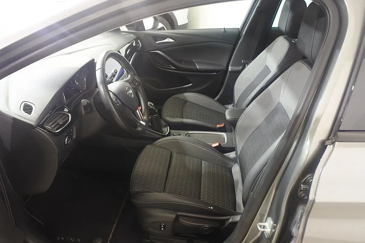 Opel Astra 2021 photo 3