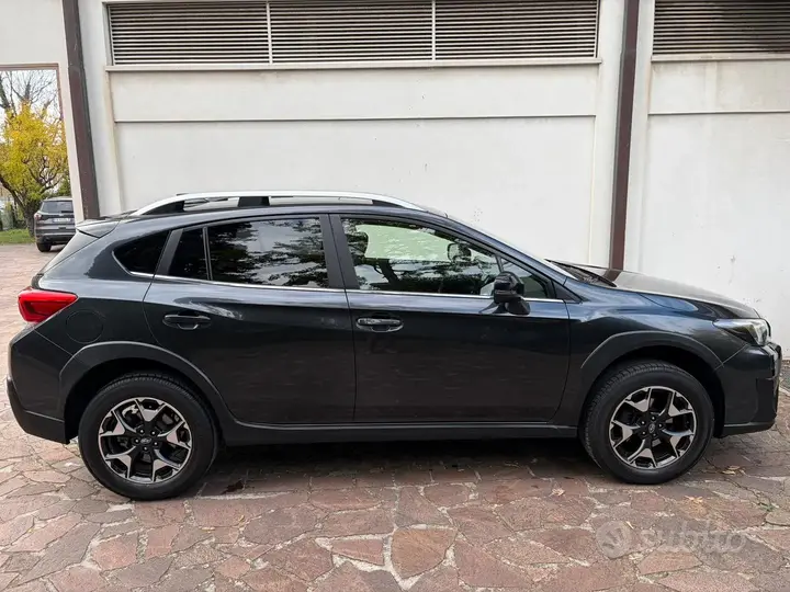 Subaru Xv 2019 photo 3