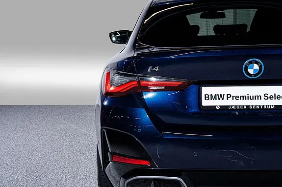 BMW I4 2023 photo 3