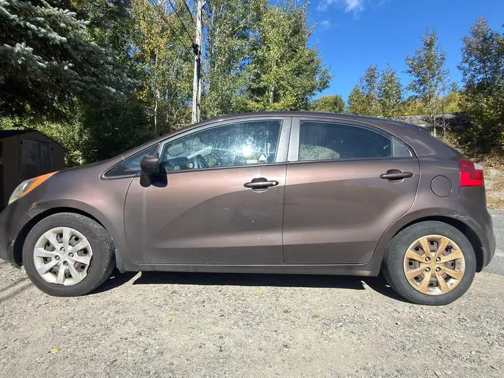 Kia Rio 2013 photo 4