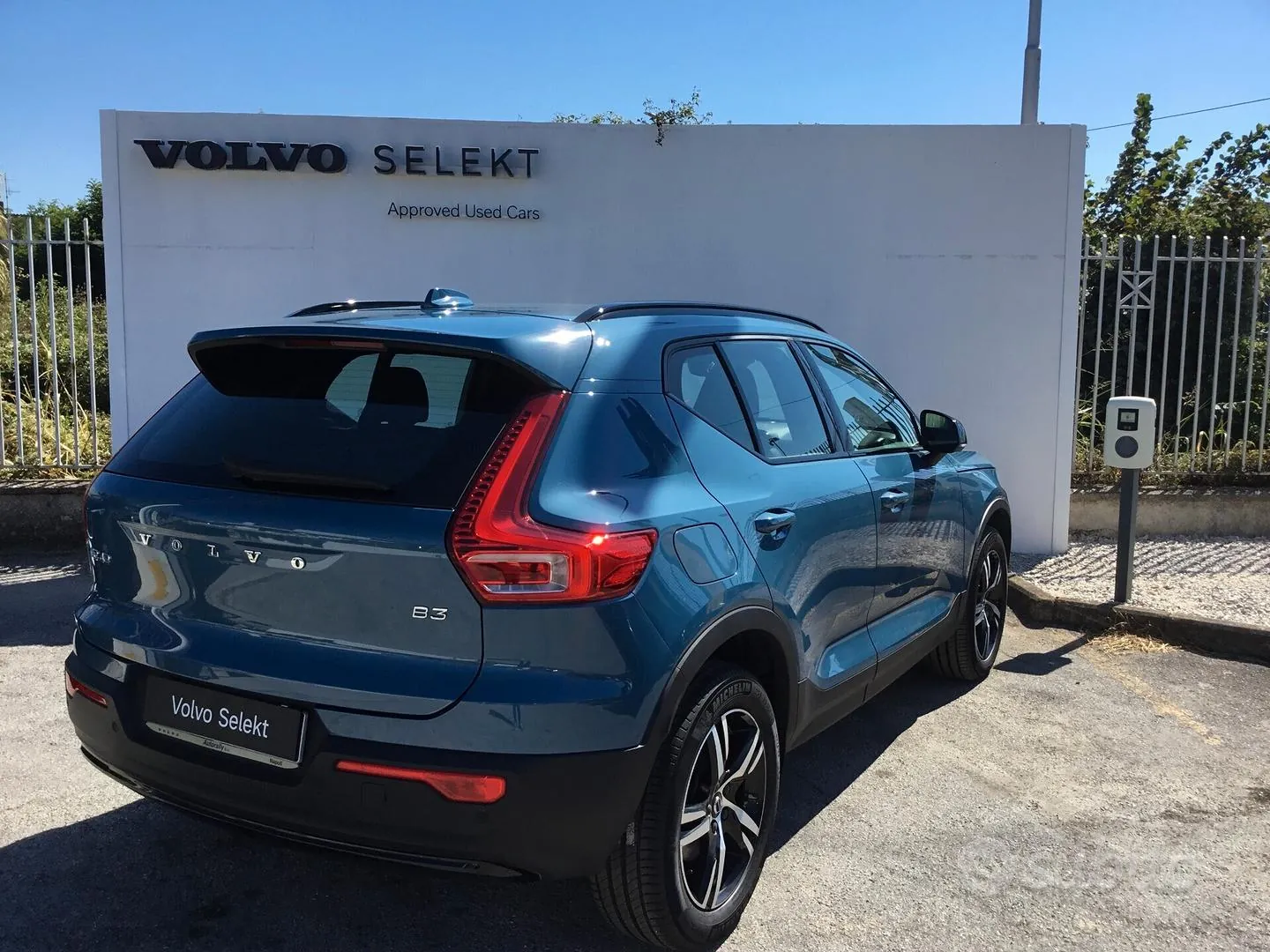 Volvo Xc40 2023 photo 4