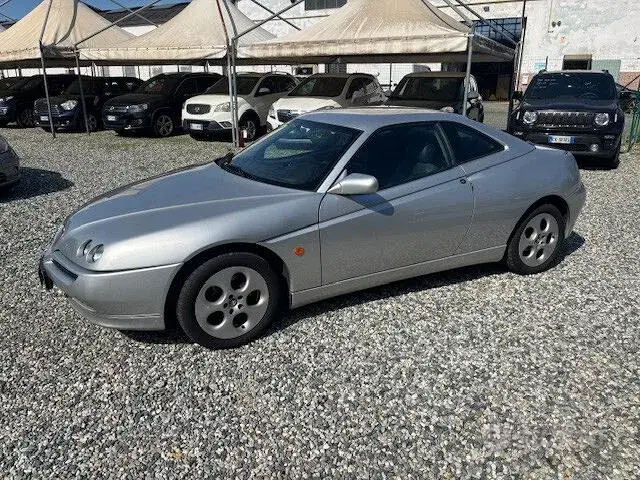 Alfa Romeo Gtv 1999 photo 4