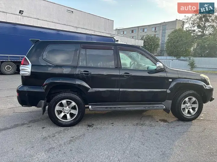 Toyota Land Cruiser Prado 2006 photo 2