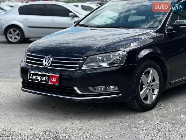 Volkswagen Passat 2013 photo 2