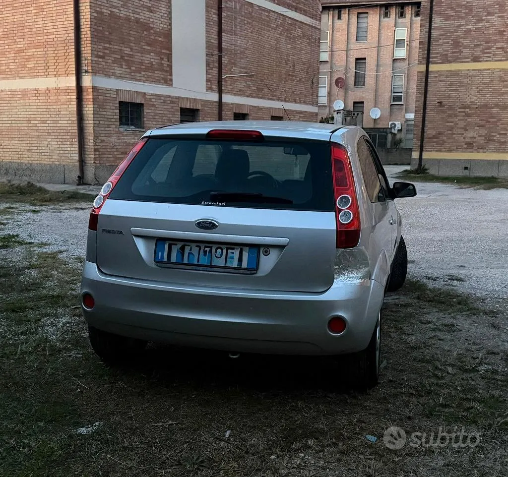 Ford Fiesta 2007 photo 3