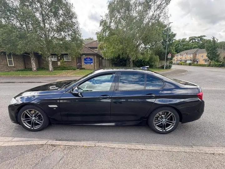 BMW 5 Series 2016 photo 2