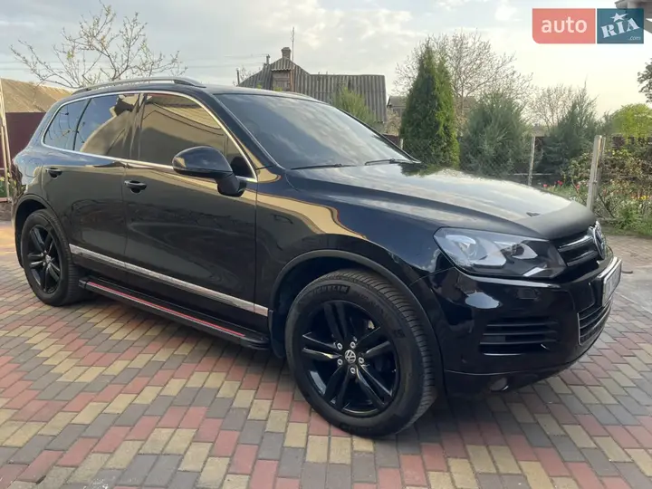 Volkswagen Touareg 2012 photo 2