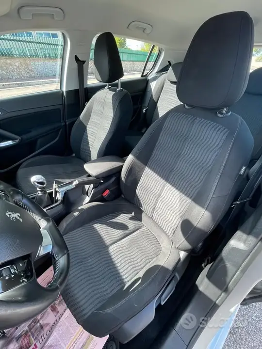 Peugeot 308 2016 photo 5
