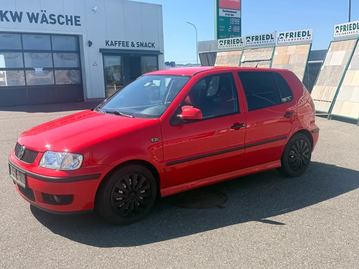 Volkswagen Polo 2000 photo 2
