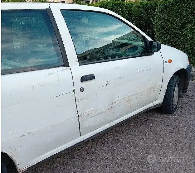 Fiat Punto 1998 photo 4