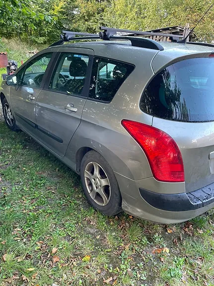 Peugeot 308 2010 photo 2