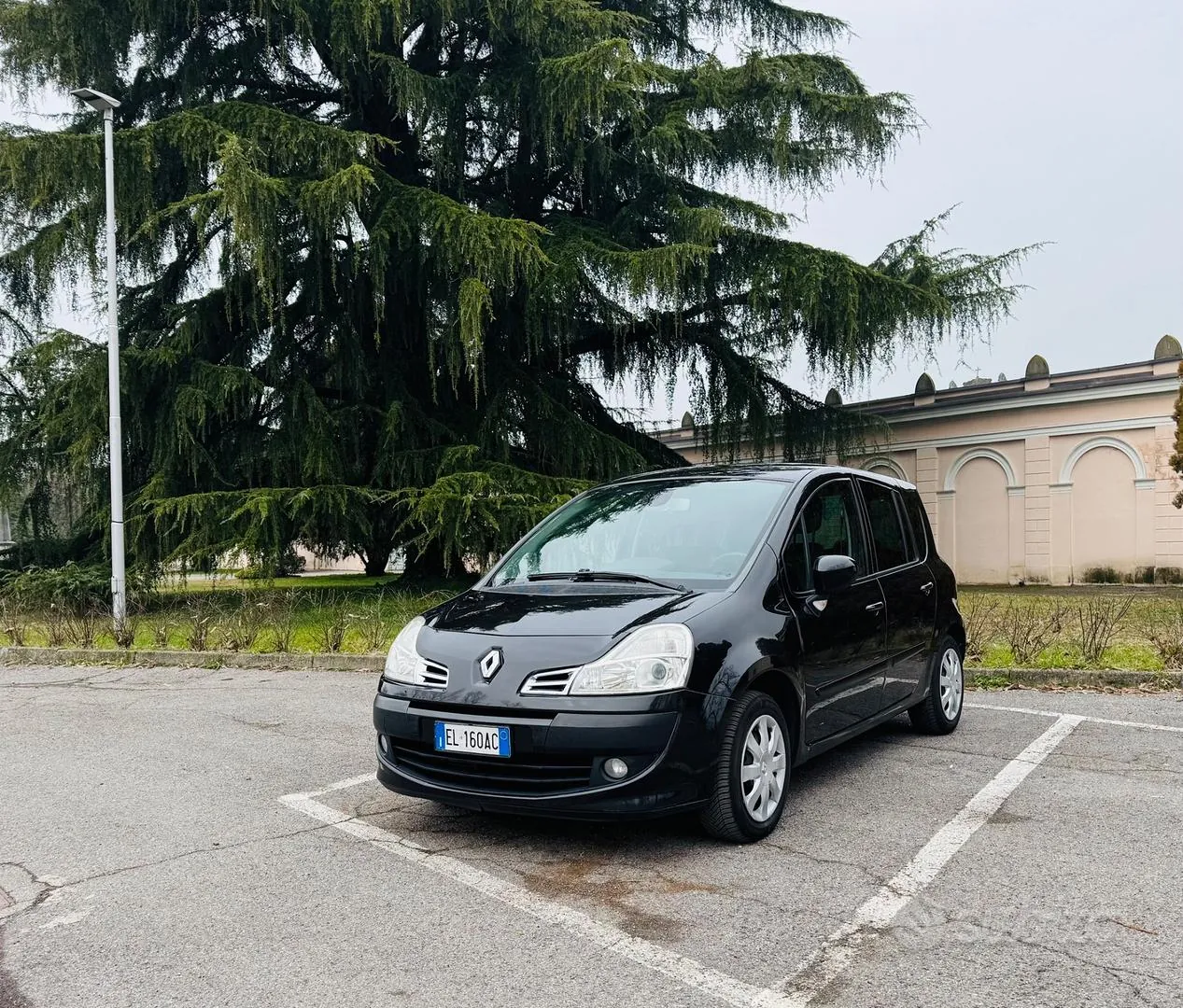 Renault Modus 2012 photo 2