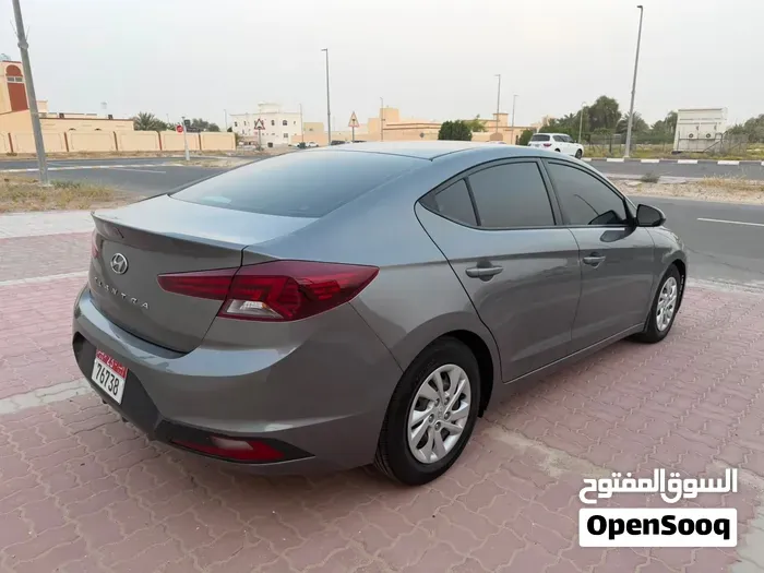 Hyundai Elantra 2019 photo 2