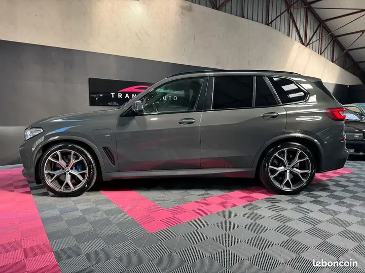BMW X5 2021 photo 2