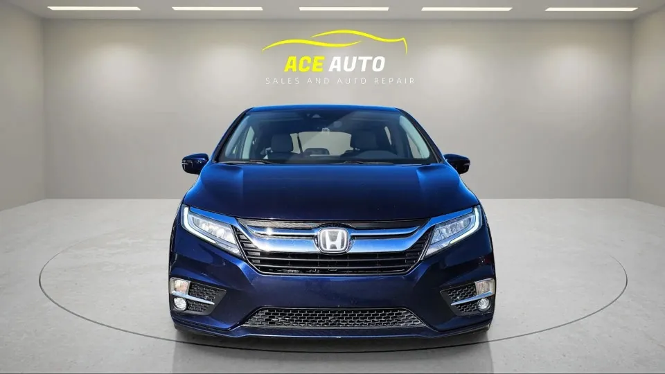 Honda Odyssey 2018 photo 2