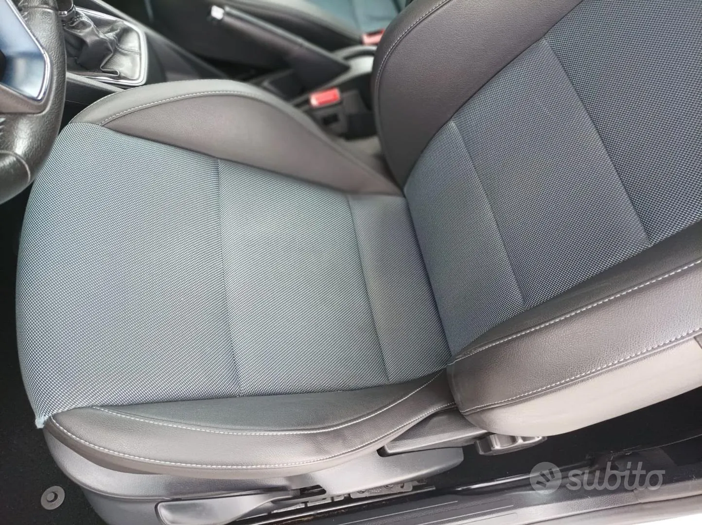 Seat Ibiza 2016 photo 4