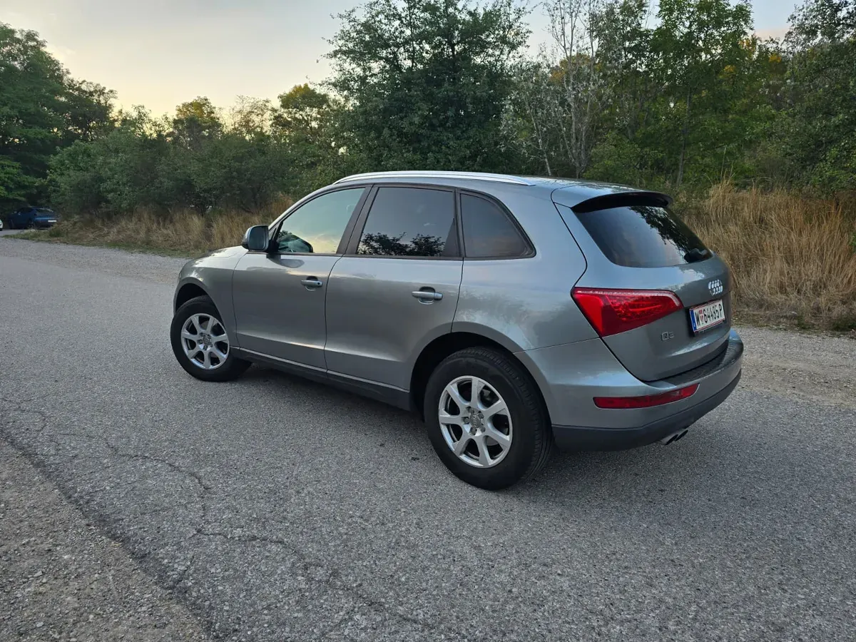Audi Q5 2010 photo 3