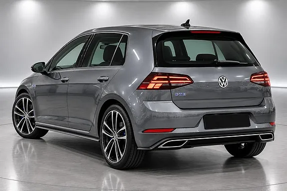 Volkswagen Golf 2018 photo 4