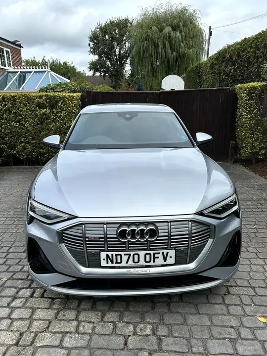 Audi E-Tron 2020 photo 2