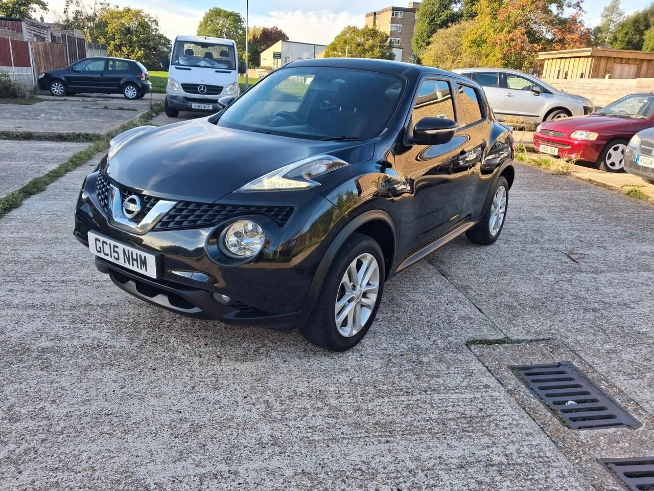 Nissan Juke 2015 photo 2