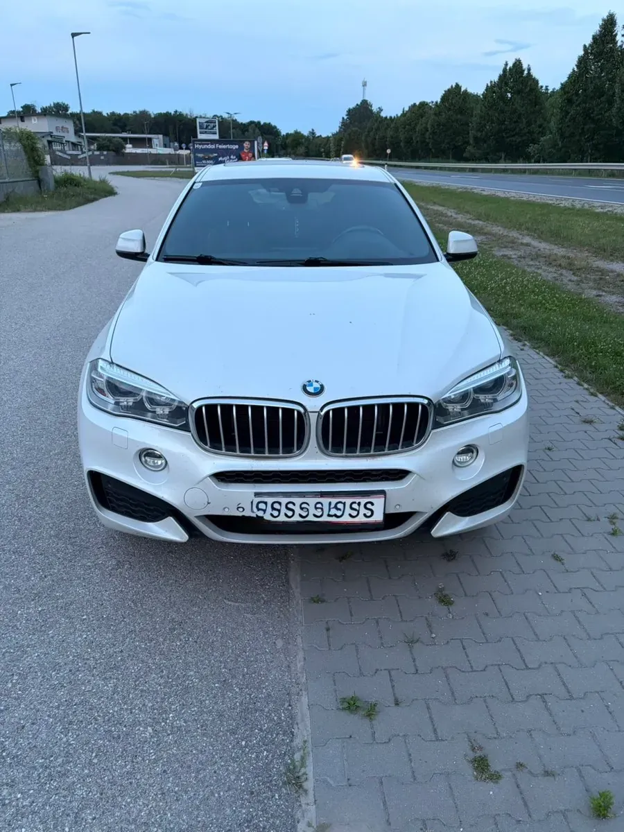 BMW X6 2015 photo 2