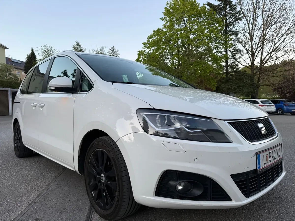 Seat Alhambra 2011 photo 3