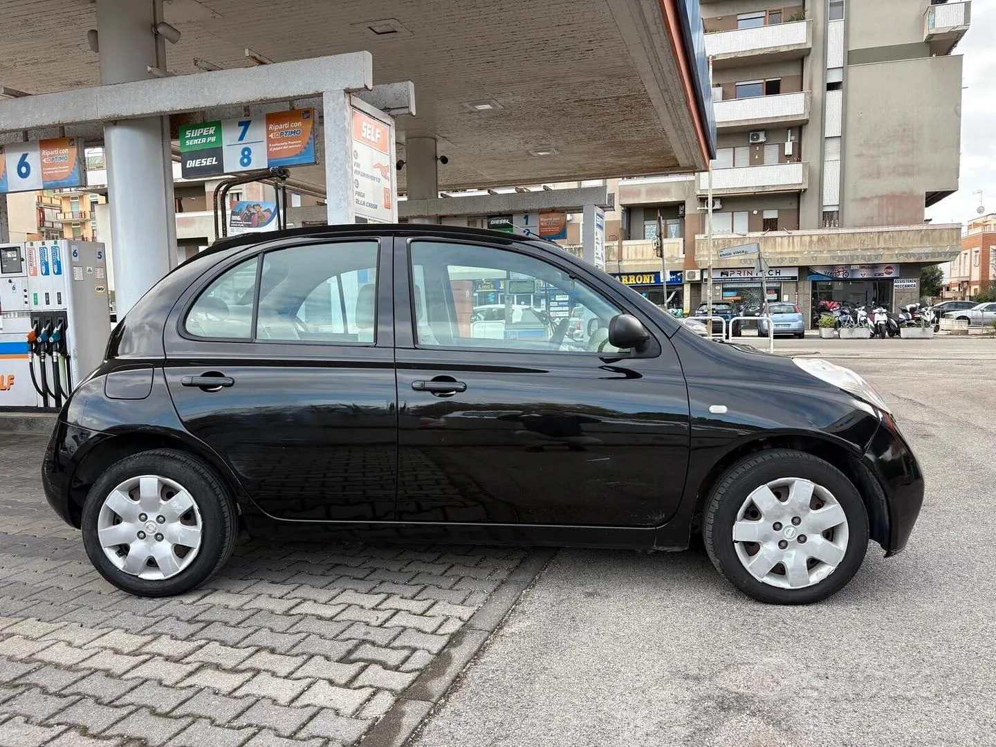 Nissan Micra 2003 photo 4