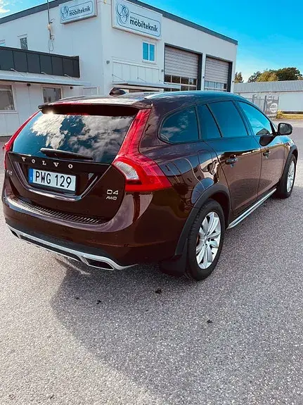 Volvo V60 Cross Country 2016 photo 4