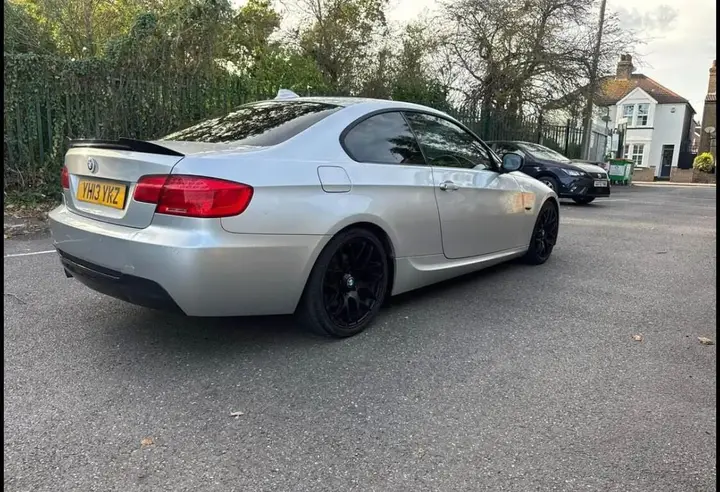 BMW 3 Series 2013 photo 3