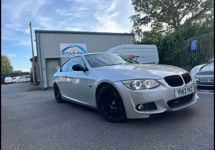 BMW 3 Series 2013 photo 2